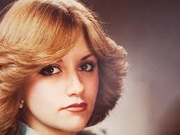 Robin Grace's Instagram, Twitter & Facebook