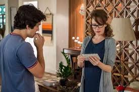 It's an adaptation of canadian teen soap opera '30 vies' and it aired from march 7, 2018 to april 15, 2019 as a replacement for 'malhação: Malhacao Vidas Brasileiras Cenografia E Arquitetura