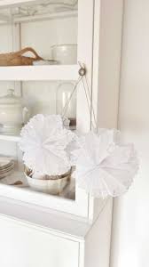 Maybe you would like to learn more about one of these? 4 Sencillas Manualidades Con Blondas De Papel
