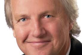 Hanson resumes mayoral bid