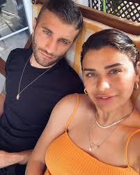 Ebru şancı, adam bekar, 'nişanlıyım' diyor ama belki kız da bekar. Ebru Sanci 5 Cocuk Istiyorum Magazin Haberleri Magazin Haberleri
