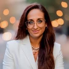 Teresa Lindo's Instagram, Twitter & Facebook