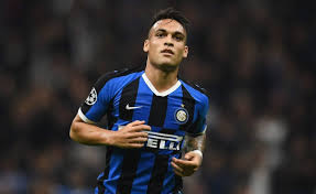 لوكاكو ولاوتارو مارتينيز في قائمة الهدافين في ذلك الوقت. Ù…Ù‡Ø§Ø¬Ù… Ø¥Ù†ØªØ± Ù…ÙŠÙ„Ø§Ù† Ø§Ù„Ø³Ø§Ø¨Ù‚ ÙŠÙ…ØªØ¯Ø­ Ù„ÙˆÙƒØ§ÙƒÙˆ ÙˆÙ…Ø§Ø±ØªÙŠÙ†ÙŠØ² ÙˆØ§ØªØ³ ÙƒÙˆØ±Ø©