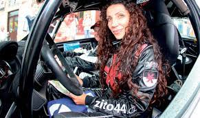 Ervín krajčovič (vlevo), olga lounová a martin čábela na tiskové konferenci před účastí na rallye dakar. Zpevacka Lounova Si Bohemia Rallye Uziva Pochvalil Me I Landa Isport Cz