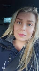 Hi! I just joined this group and tought it would be nice to introduce  myself. As you all can see, my name is Malin, a soon to be a 30 year old