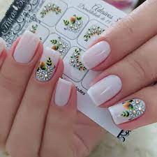 Uñas en blanco y negro con brillos. Te Gusta Este Color Y Diseno Que Nota Unas Manos Y Pies Facebook