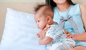 Eructo Del Bebe Trucos Para Que Hacer Que Eructe Despues De La Toma Mi Bebe Y Yo