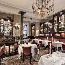 Italienisches Restaurant Acetaia In Nymphenburg Munchen Creme Guides Italienische Restaurants Restaurant Restaurant Munchen