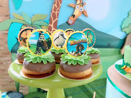 I love the clean look of the decor, yet how true to character it stays! Madagascar Birthday Party Ideas Photo 1 Of 28 Catch My Party