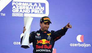 No es tan malo como parece. Sergio Perez Wins Azerbaijan Gp After Max Verstappen Crashes Los Angeles Times