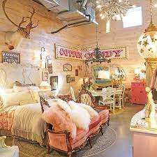 We believe every man's trash is truly our treasure, junking is a way of life, and garage sales are our rodeo drive. Junk Gypsy