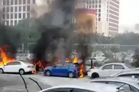 The amcorp mall is quite quiet at nights during weekdays but happening during weekends. Pdrm Clarifies Amcorp Mall Fire Was Caused By Mischief By Fire Not Bomb Explosion Coconuts Kl