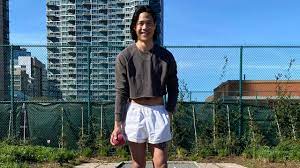 Shop hundreds of favorite brands. How To Wear A Crop Top A Gq Writer S 5 Day Style Experiment Gq