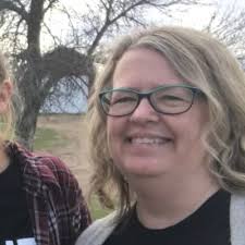 Lianne Hopkins (@goalie_mummy)