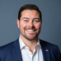 700+ "Knibbs" profiles