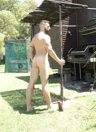 Bulto De Famososστο X: 