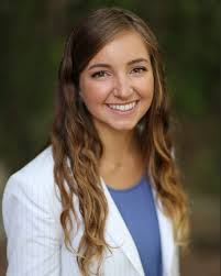 Allenatore was established in 2020 as Elena Pastore LLC. The name  Allenatore means “coach” in Italian, which holds close to Elena's Italian  heritage. As a People Development Strategist, Elena founded Allenatore to