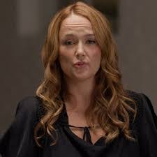 Susan Hildebrand's Instagram, Twitter & Facebook