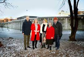 Maybe you would like to learn more about one of these? Jobber For A Fa Nrk Til Oslo Fengsel Kan Fa Inn Over 2 000 Arbeidsplasser Til Gamlebyen Kampanje