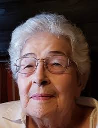 Jeanne Elder's Instagram, Twitter & Facebook