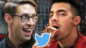 @BuzzFeedVideo's video Tweet