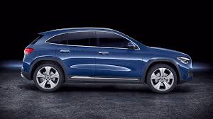 2021 Mercedes Gla 250 4matic Blue Wallpaper Images