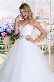 Tutti sono accuratamente selezionati per dare ad ogni sposa il miglior regalo di nozze. Abito Da Sposa Ampio Da Principessa Con Scollo A Cuore Vendita Onlinesposatelier