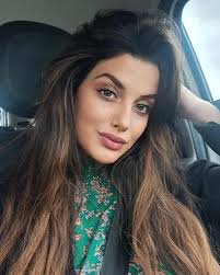 𝑵𝑶𝑬𝑴𝑰 𝑹𝑰𝒁𝒁𝑶 🦋 (@noemirizzo_) • Threads, Say more