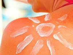A person may notice the allergic reaction immediately after applying sunscreen or even a couple of days after using it constantly. Sunscreen Allergy Symptoms Diagnosis And Remedies