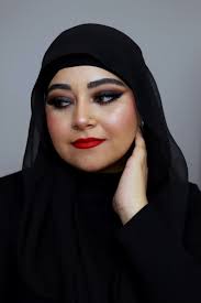 Hello. Looking for an MUA that also do Hijab setting and offers service for  party guests of 4. Preferably close to Brampton. 🤗