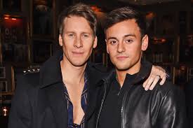 Funnily enough, both tom and dustin's families say that robbie looks like them. Baby Boy On The Way For Tom Daley And Dustin Lance Black Page Six