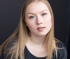 Lara Allison's Instagram, Twitter & Facebook