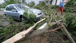 Mehr als 20.000 Fahrzeuge in Niedersachsen durch Unwetter beschädigt: So hoch ist der Schaden im Schnitt