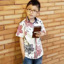 Contoh batik yang dipadukan dengan kain polos, lurik, brokat, untuk ke pesta atau hari biasa. Batik Anak Harga Termurah Agustus 2021 Blibli