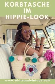 Deshalb sieht man die typischen spiralmuster und knalligen farbgewitter jetzt auf kleidern, hosen, blusen und röcken. Deko Und Diy Blog Kreative Deko Ideen Fur Ein Schones Zuhause Diy Tasche Im Hippie Style White And Vintage