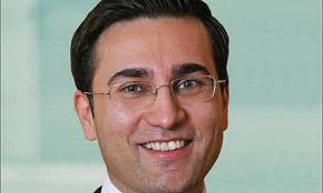 Iqbal Khan: Vom Buchprüfer zum Private-Banking-Chef