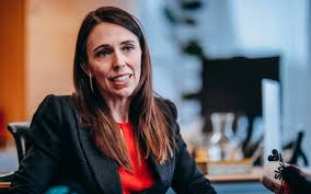 Prime minister jacinda ardern with the staff at all things organic in tairua, gina easton. Jacinda Ardern Expected To Raise Climate Change With Scott Morrison Rnz News