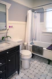 Here is a collection of beautiful bathroom design ideas to inspire you to buy or restore an original clawfoot tub for your bathroom. Small Bathroom Clawfoot Tub Bathroom Clawfoot Tub Bathroom Small Black Clawfoot Tub