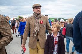 Pokazywanie rodziny jest dobrym zabiegiem marketingowy, dlatego rafał trzaskowski również. Kim Jest Tesc Trzaskowskiego Z Rybnika Pojawia Sie W Nowym Spocie Rafal Trzaskowskiego Kandydata Koalicji Obywatelskiej Na Prezydenta Rybnik Nasze Miasto