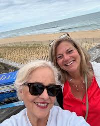 Bedside Reading (@bedsidereading) • Instagram photos and videos