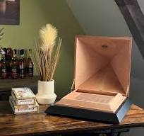 Adorini Pyramid Deluxe Cigar Humidor - 100 Cigar Capacity