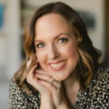 Claire Kingsley's Instagram, Twitter & Facebook