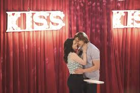 Aug 09, 2020 · released in 2018, the kissing booth is a netflix original teen comedy that stars joey king, jacob elordi, joel courtney and molly ringwald. Review The Kissing Booth 2 Redbrick Film