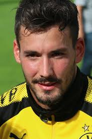 Career stats (appearances, goals, cards) and transfer history. Roman Burki Wikipedia