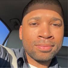 Travis Ewing (@Travis_Ewing)