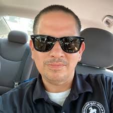 Who stays in Santa Ana Ca🍊🍊