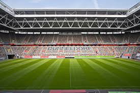 Bundesliga) aktualny zespół z wartościami rynkowymi transfery pogłoski statystyki zawodników terminarz.stadion: Merkur Spiel Arena Events Service