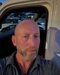 Milton Seward's Instagram, Twitter & Facebook