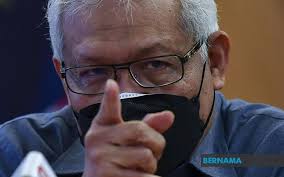Takiyuddin bin haji hassan (jawi: Bernama Police Probe Report Of Takiyuddin Treasonous Remark Against Agong Hamzah