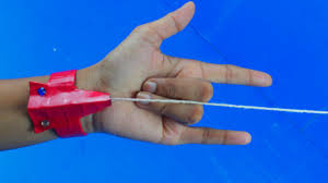 What can i use to make a web shooter? Spiderman Web Shooter Diy How To Make Spider Man Homecoming Web Shooters From Cardboard Youtube